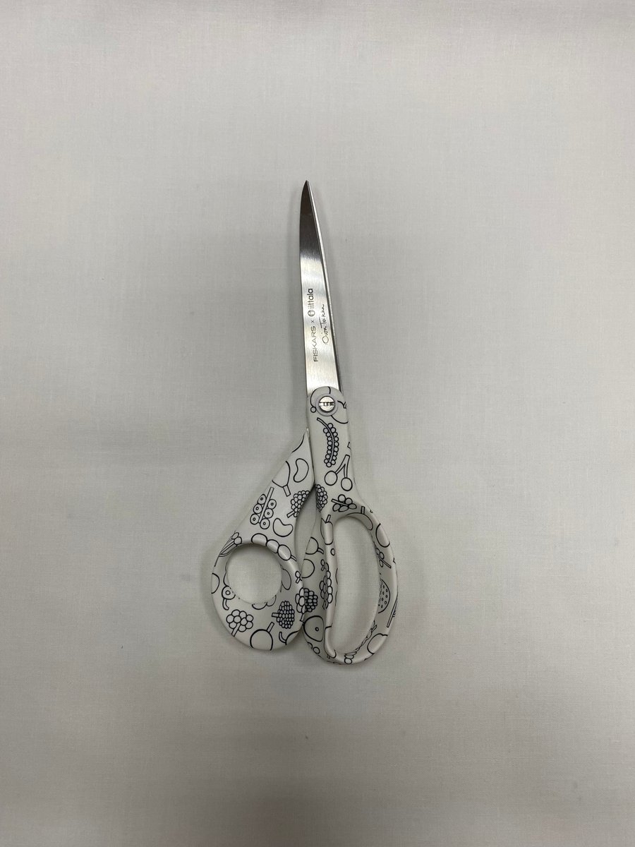 public-120 Tesoura Branca Fiskars - Image 1