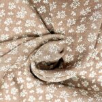 Mousseline Beje ramo de flor Branca