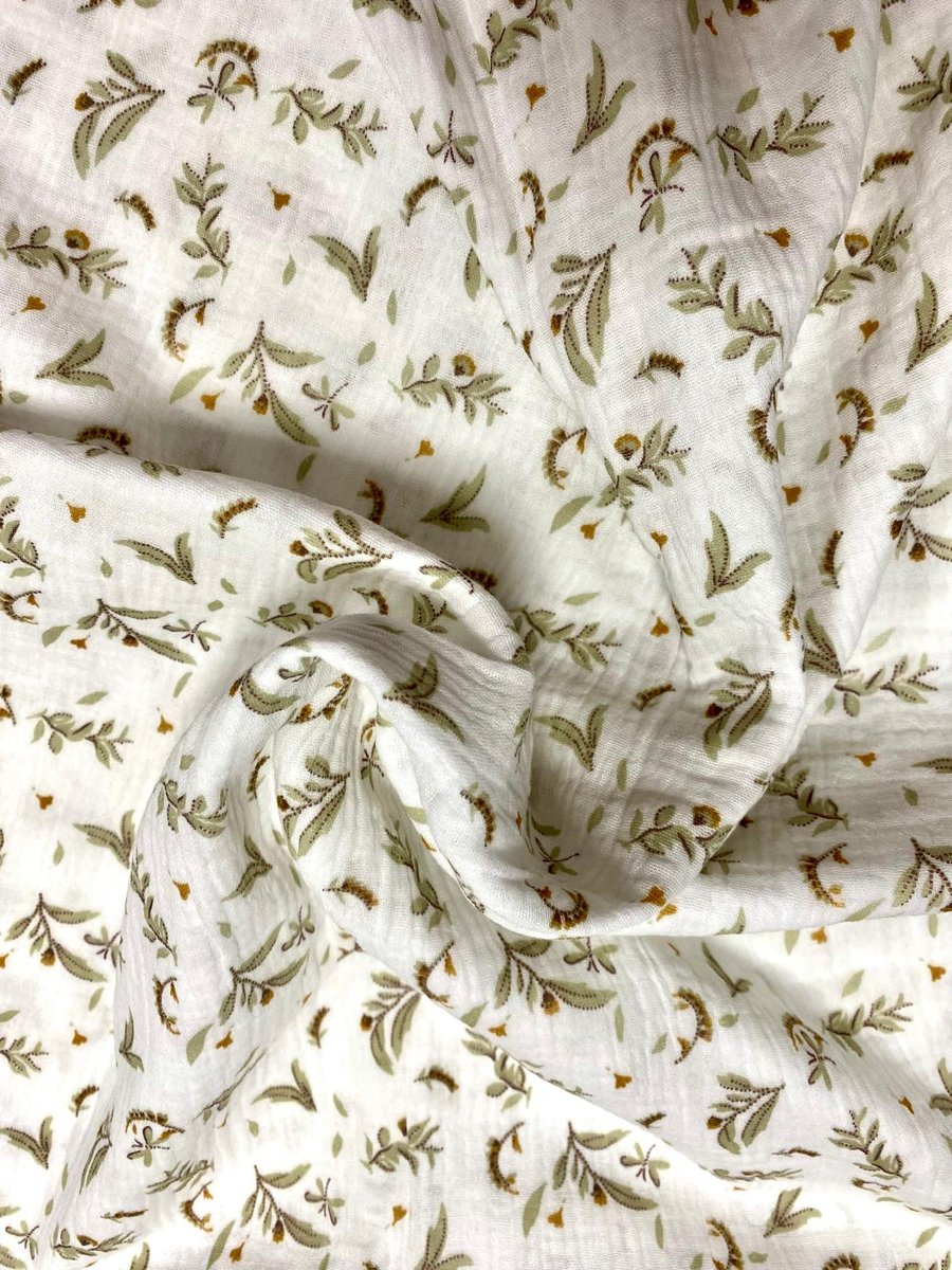 public-60 Mousseline branca com folhas verdes - Image 1
