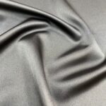 Sablé Acetinado Preto