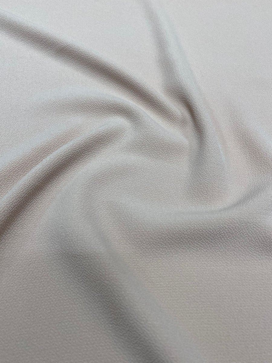 public-647 Crepe Liso Creme – Tecido Versátil - Image 1